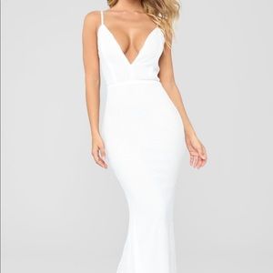 NWT white maxi dress sleeveless/open back